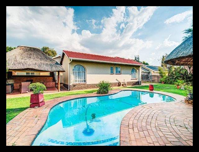 3 BEDROOM HOUSE FOR SALE IN GLEN MARAIS